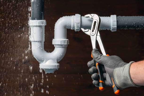 Professional Gas Line Repair technician working in Glenbeulah, WI